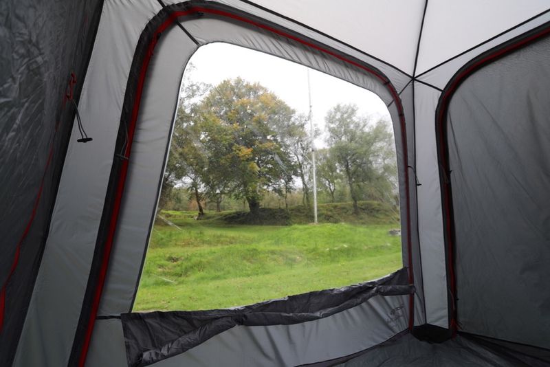  Vango Tailgate Hub Low Drive Away Awning
