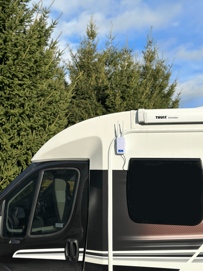  Falcon Combo 4G Outdoor Antenna / Router
