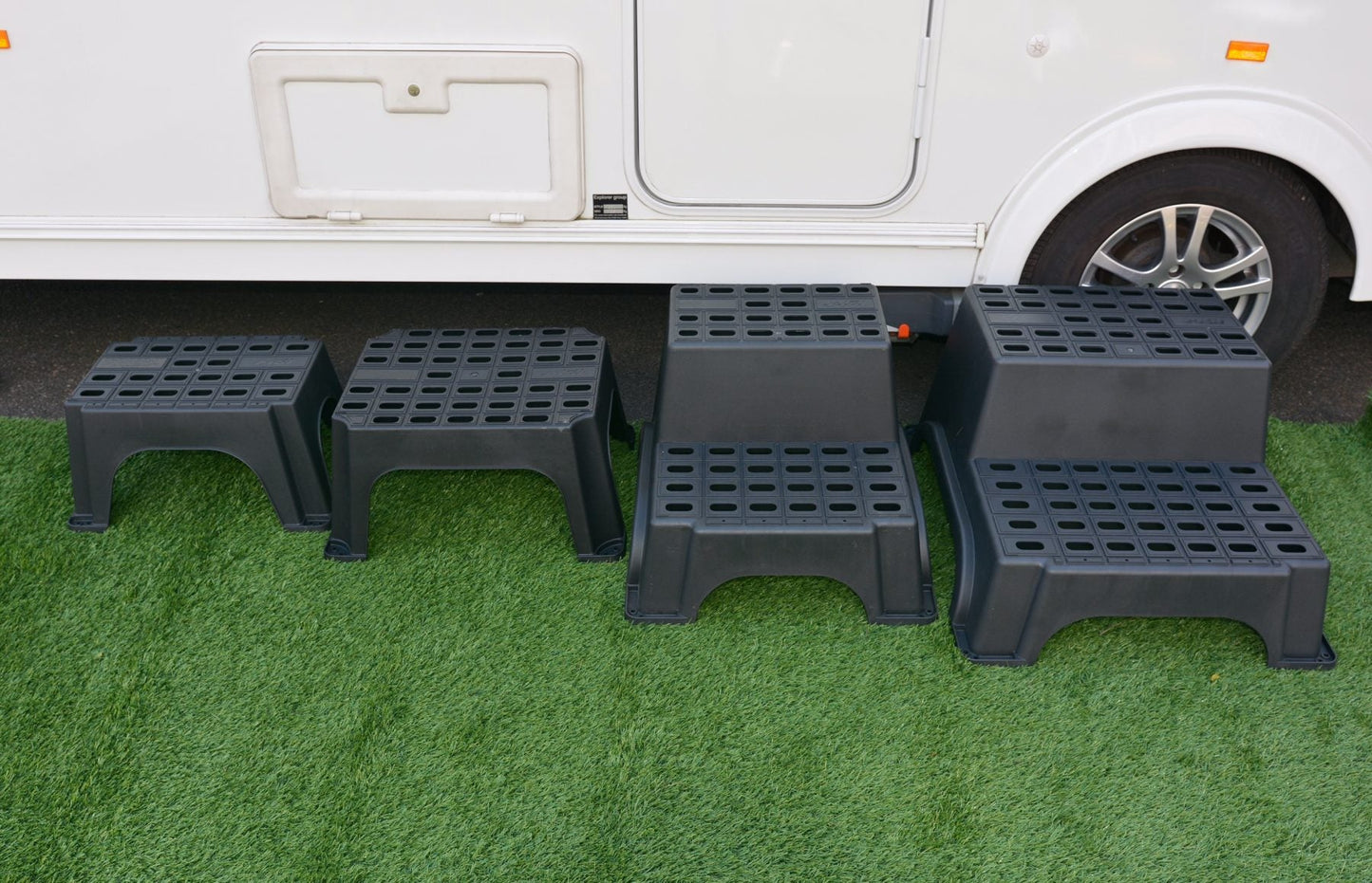  MGI Milenco Giant Double Step