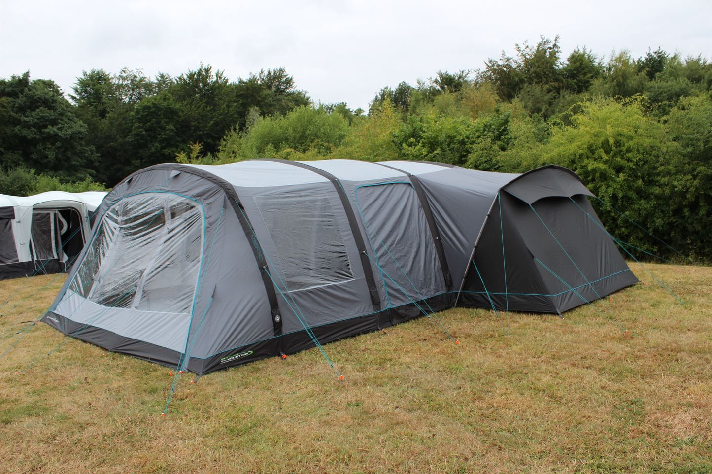  Outdoor Revolution Camp Star 900DSE Air Tent