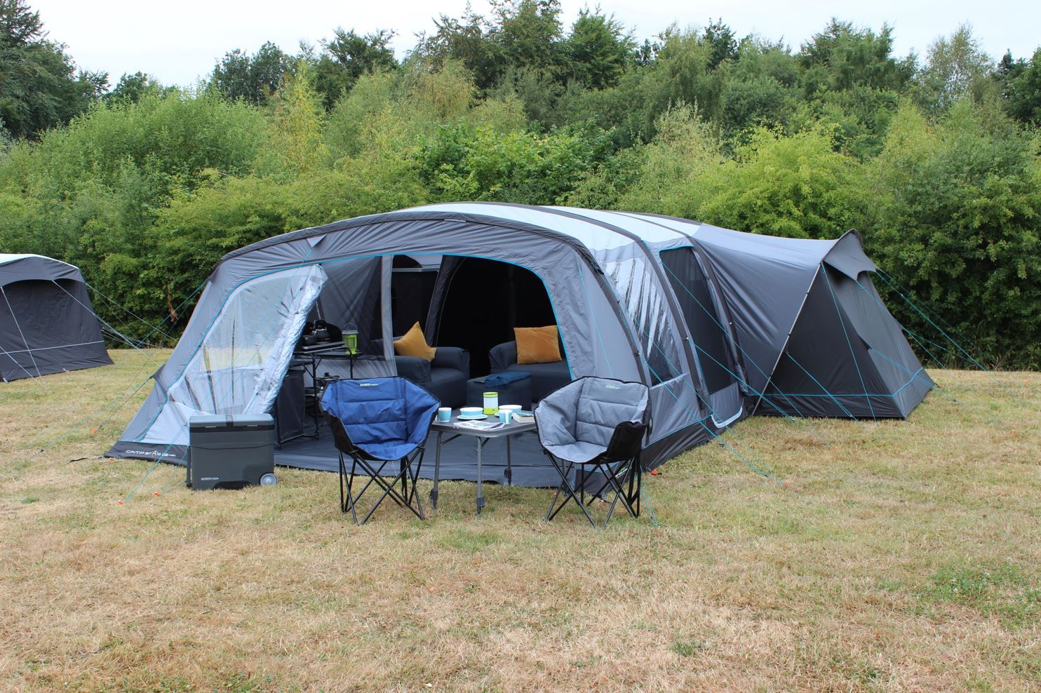  Outdoor Revolution Camp Star 900DSE Air Tent