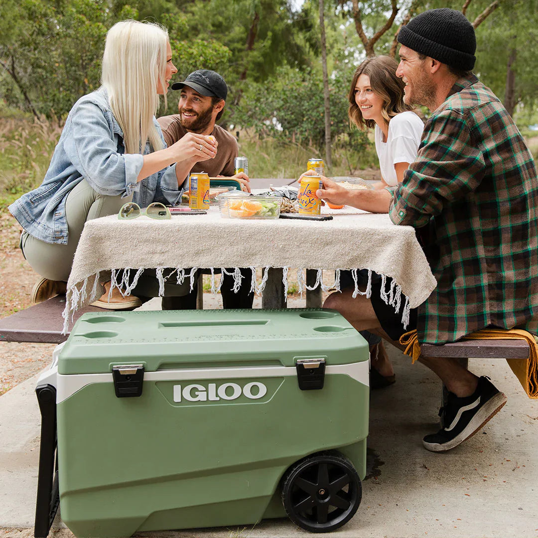  Igloo ECOCOOL Latitude 90 QT Roller Cooler